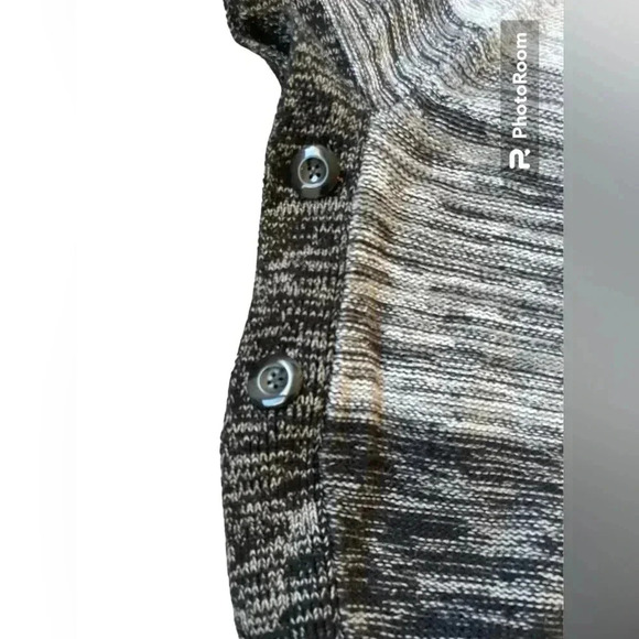 Maternity Women’s Small OLD NAVY Gray Short-Sleeve Knit Pull-Over Top - Picture 6 of 13